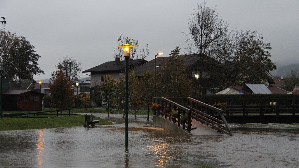 Wintereinbruch: Wassermassen in Bergheim