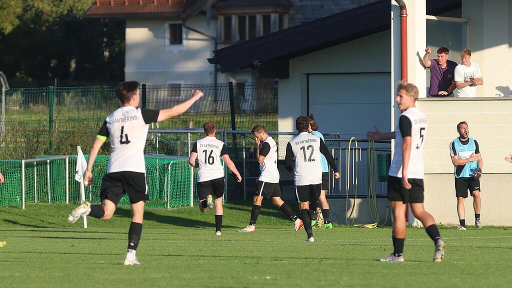 Salzburger Liga: Anthering gegen Hallwang