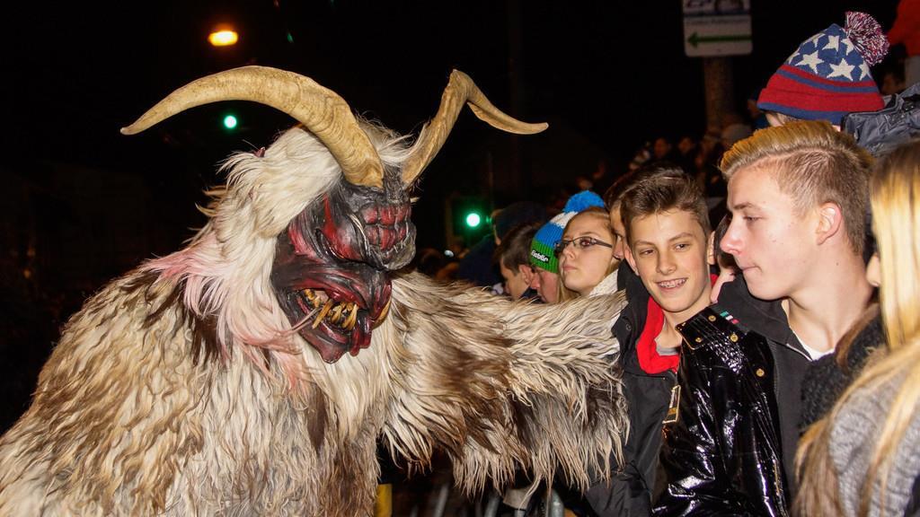 Gnigler Perchtenlauf