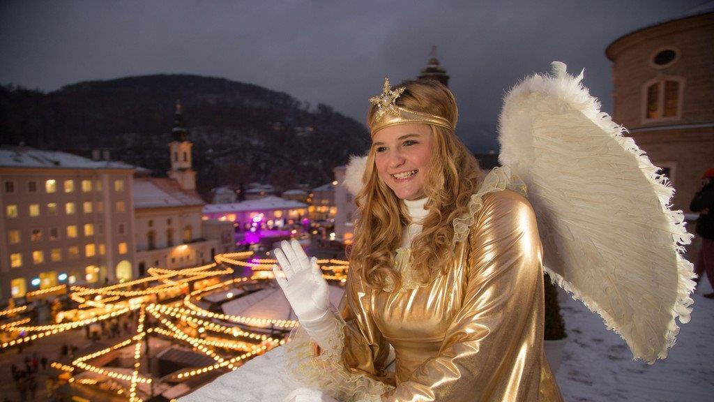 Das Christkindl und seine Engerl
