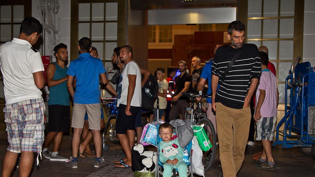 Flüchtlinge am Salzburger Hauptbahnhof