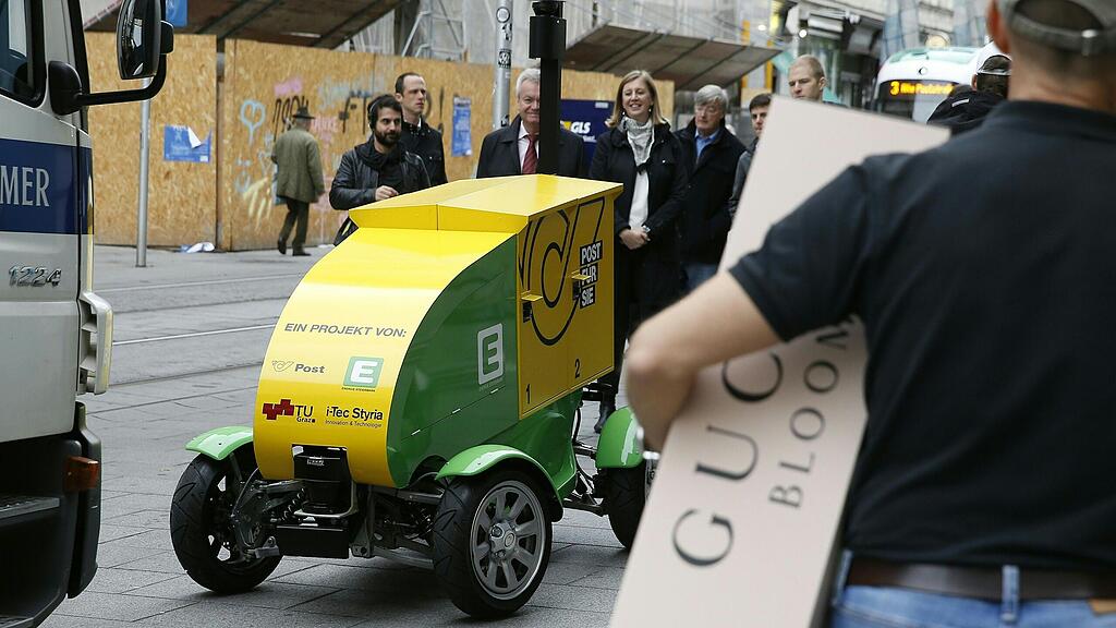 Der "Jetflyer" stellte in der Grazer Innenstadt Pakete zu.