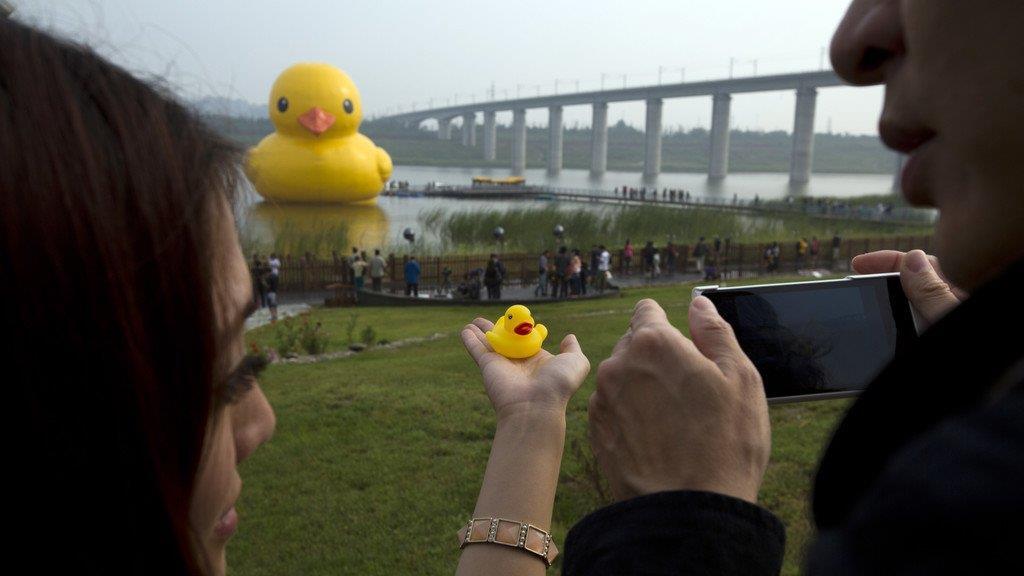 Riesen-Gummiente in China