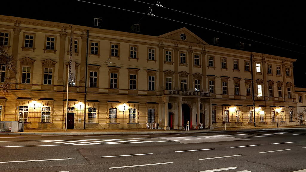 earth hour in salzburg