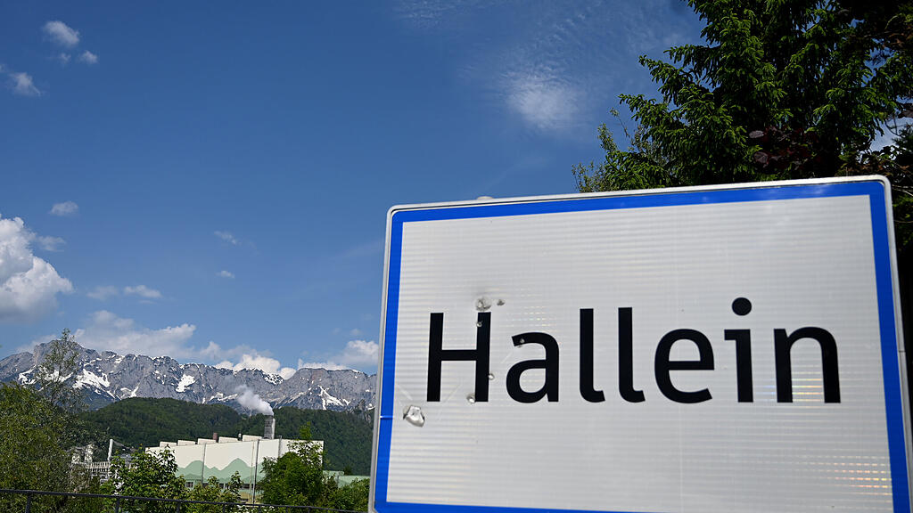 symb_Hallein, Ortstafel, Ortsschild, Hallein
