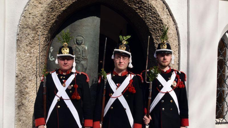 Traditionelle Grabwache in Grödig