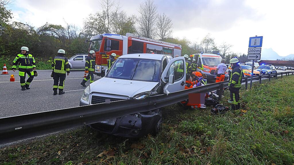 Ersthelfer retten bewusstlosen Autofahrer in Bad Reichenhall das Leben
