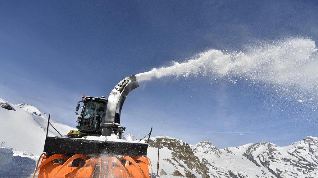 Schneeräumung am Großglockner