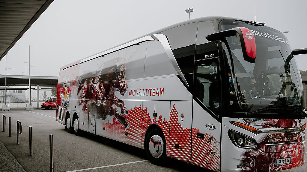 Red Bull Salzburg, Tel Aviv, Bus