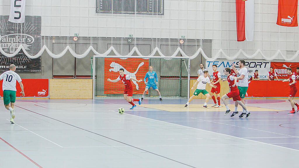 Salzburger Stier, Hallenfußball