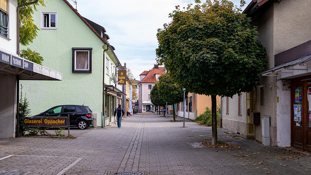 Leere Stra\u00dfen in Freilassing