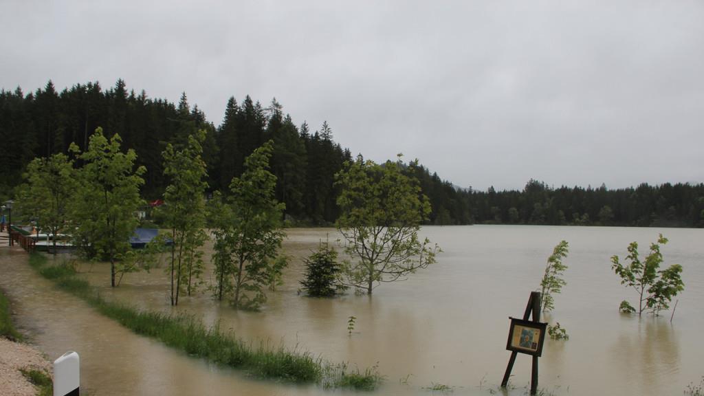 Hochwasser in Hintersee (BGL)
