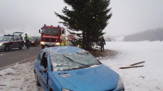 Pkw-Überschlag in Leogang