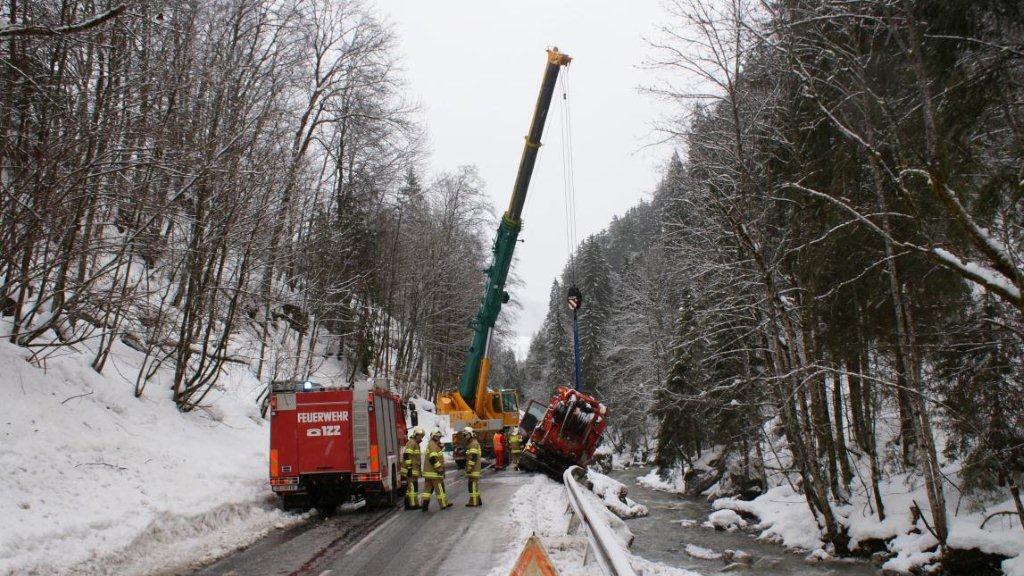 L216: Bilder der Unfallstelle