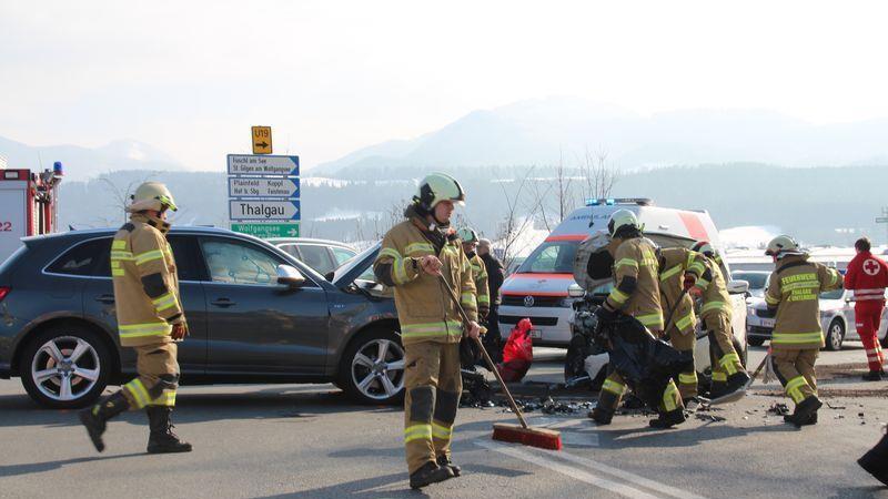 Schwerer Kreuzungscrash in Thalgau