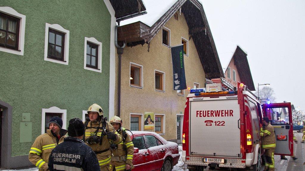 Adventkranz verursacht Brand in Oberalm