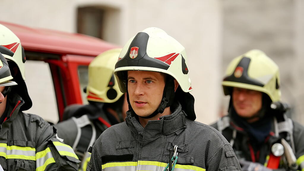 Feuerwehr-\u00dcbung auf der Festung, I