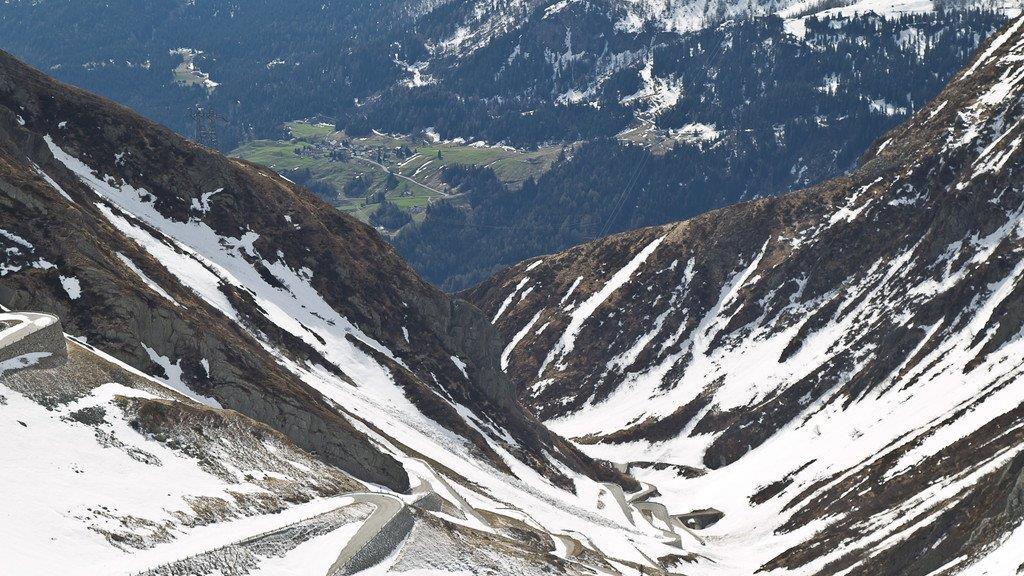 Schneeräumung am Gotthardpass