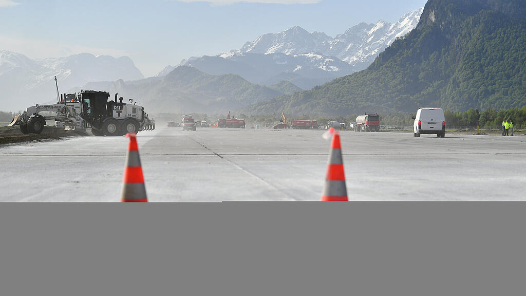 Sanierung am Flughafen Salzburg l\u00e4uft, II