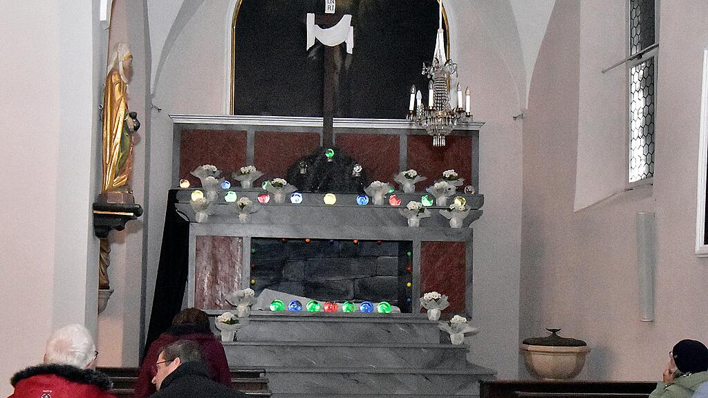 Grabstehen Grödig