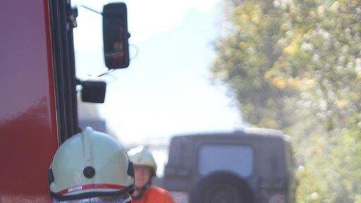 Bundesheer-Fahrzeug fängt auf A10 Feuer