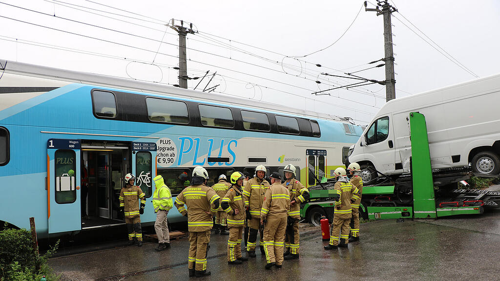Zug vs. Lkw Seekirchen