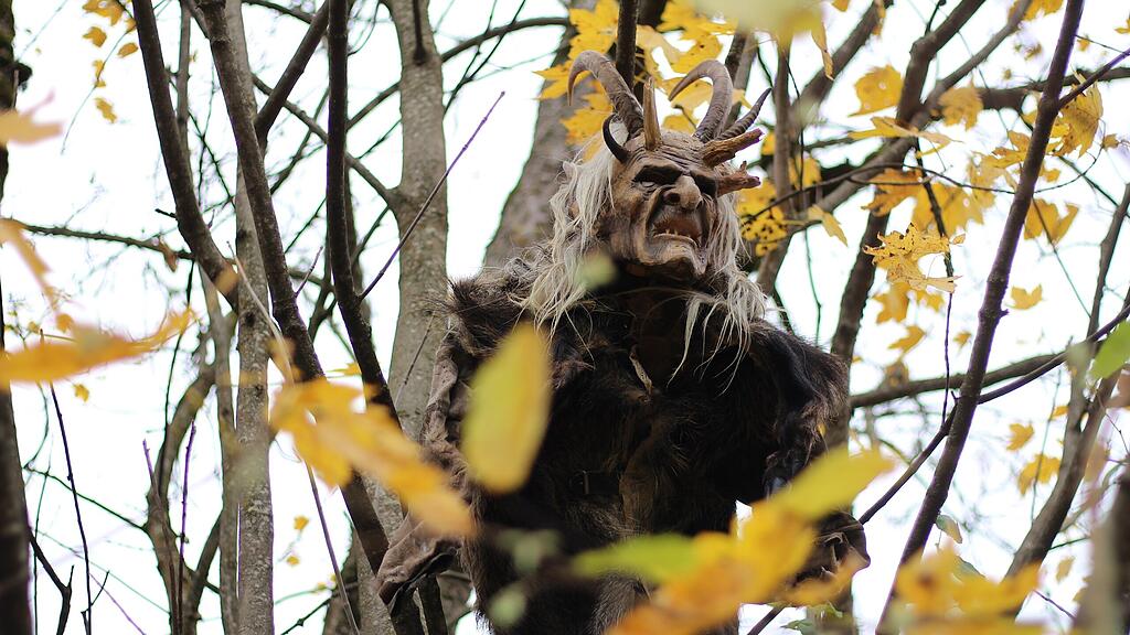 Maskenausstellung "Grossarler Gschlacht"