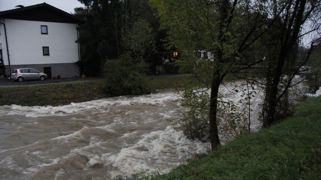 Wintereinbruch: Wassermassen in Bergheim
