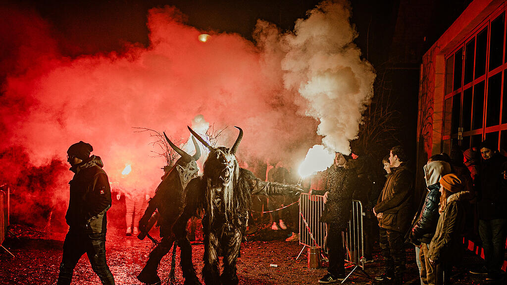 Hallwanger Perchtenlauf