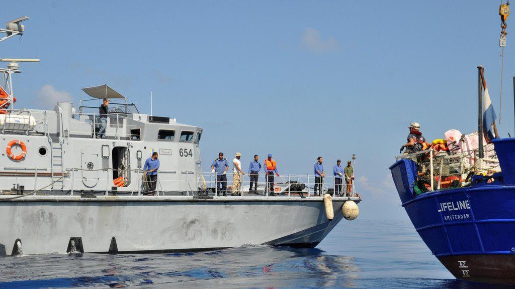"Lifeline" irrt durch Mittelmeer