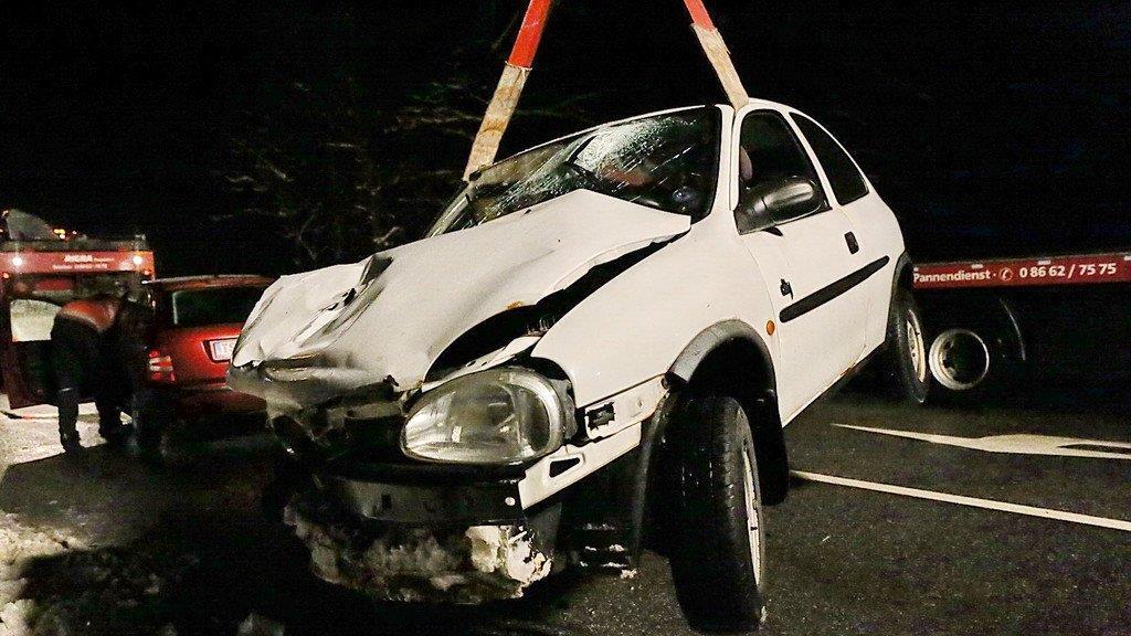 Schwerer Crash auf B306