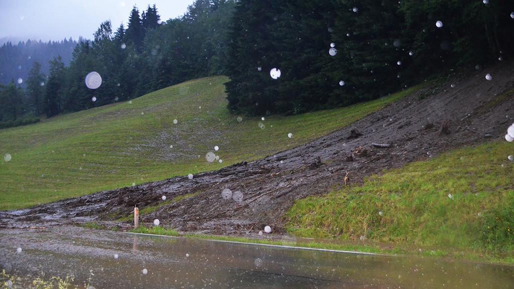 Feuerwehren nach Starkregen im Pongau im Einsatz