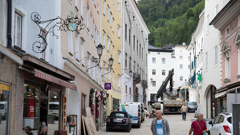 Aufr\u00e4umen in Hallein, DI