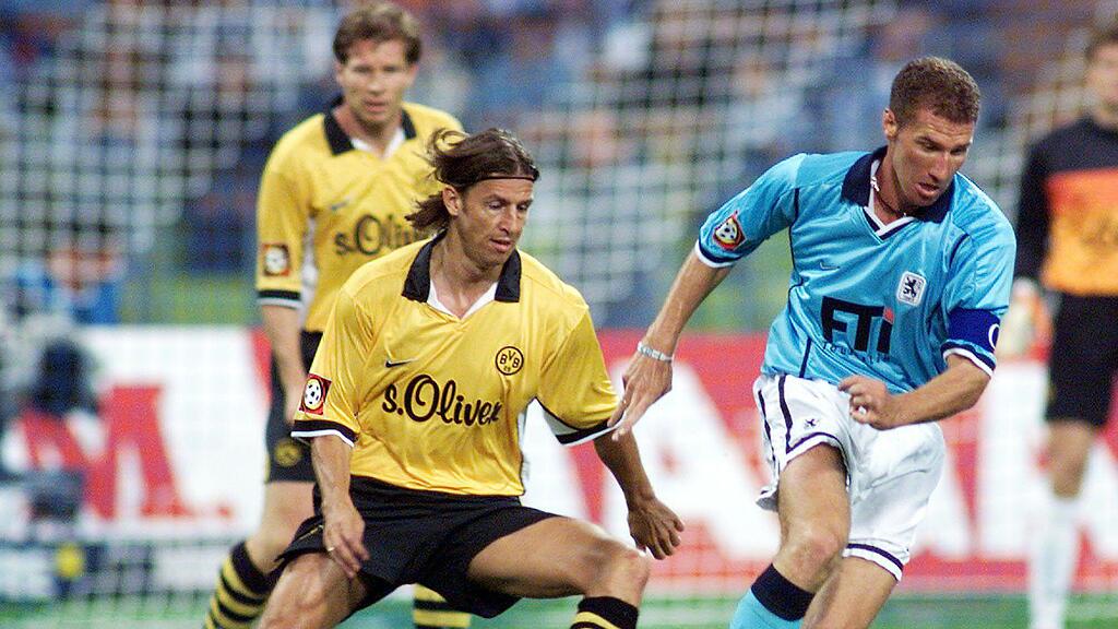Wolfgang Feiersinger (l.) am 17. September 1999 während des Spiels Borussia Dortmund gegen TSV 1860 München.