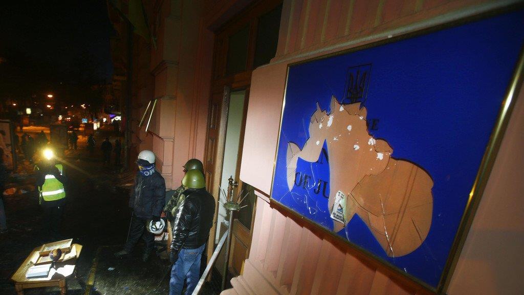 Machtkampf in der Ukraine: Proteste in Kiew