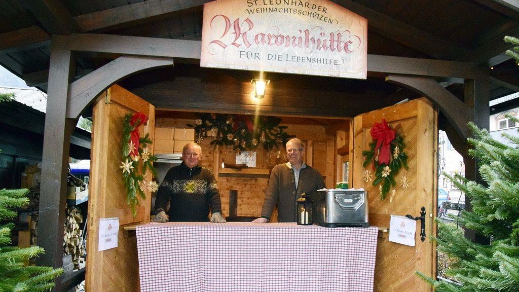 Adventmarkt in St. Leonhard