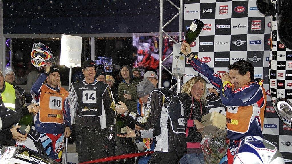 Siegerehrung bei Snow Mobile