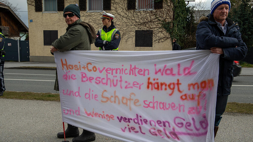 Demo 380-kV-Leitung Austria Trend Hotel