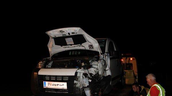 Fahrer flüchtet nach Unfall