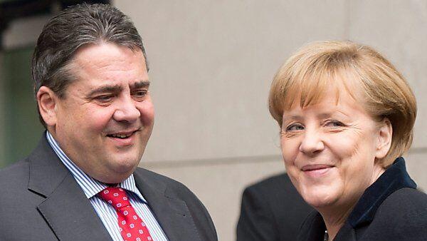 Beraten über Gesamtentwurf des Koalitionsvertrages