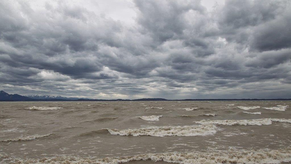 Niklas fegt über Chiemsee