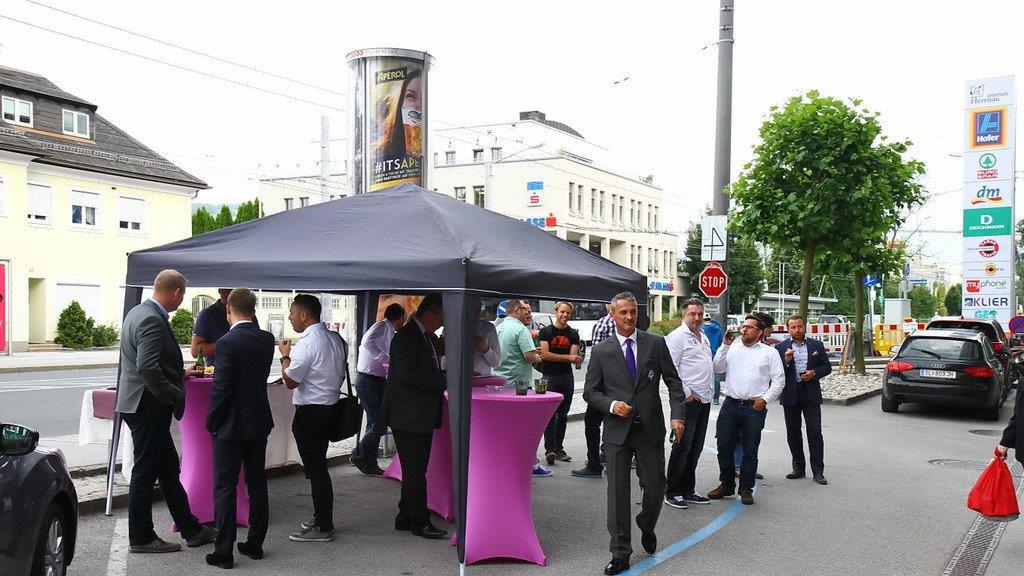 Austria Salzburg eröffnet Fanshop und fixiert ersten Transfer