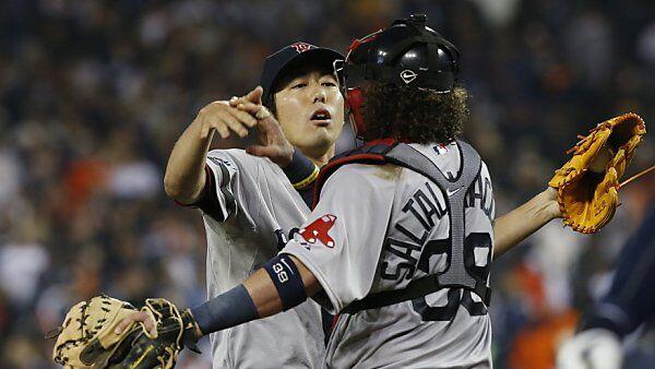 Koji Uehara (l.) wertvollster Spieler der Serie
