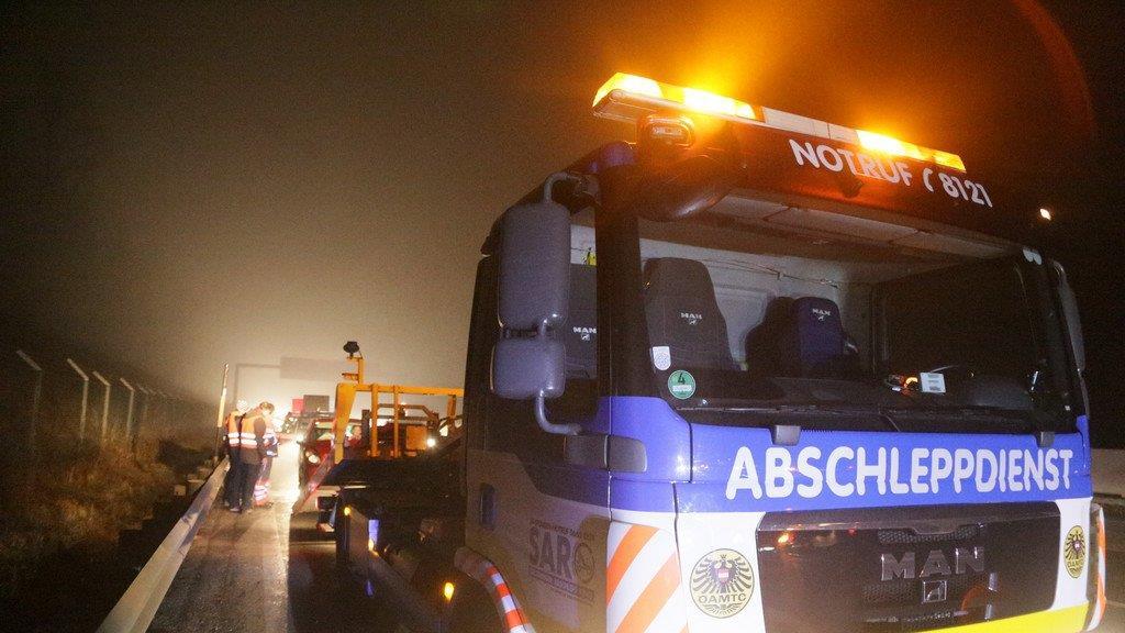 Stau nach Auffahrunfall auf A1