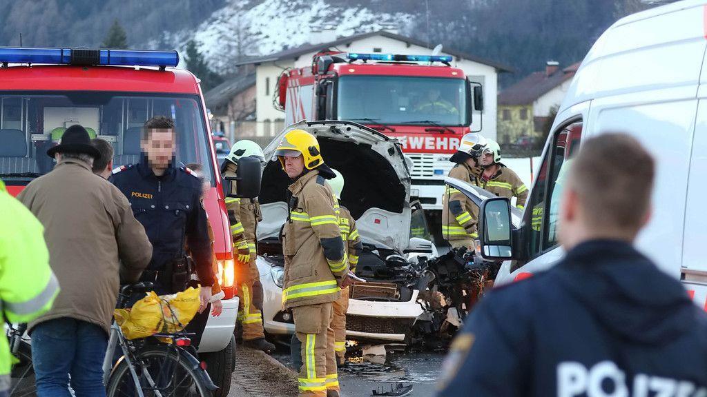 Verkehrsunfall auf B159 bei Rif
