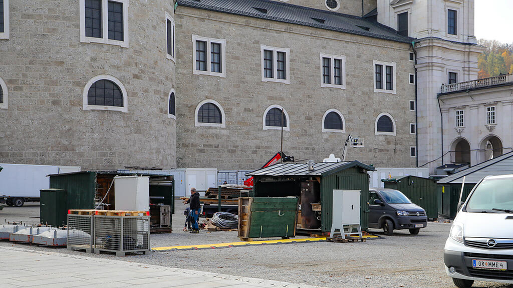 Aufbau Christkindlmarkt II