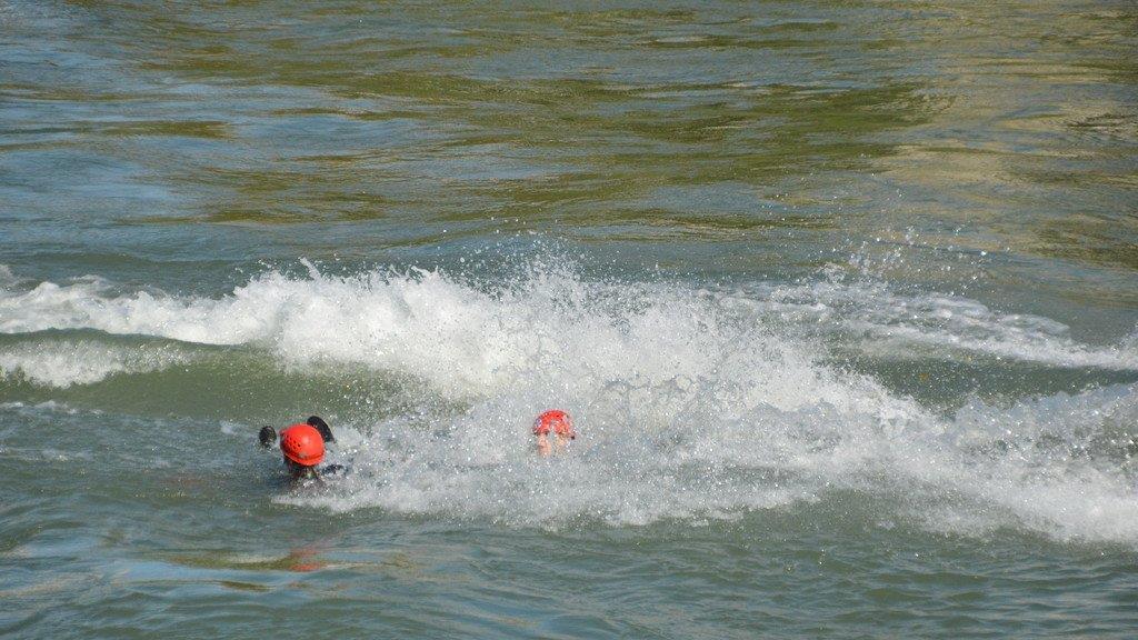 Übung der Wasserrettung, II