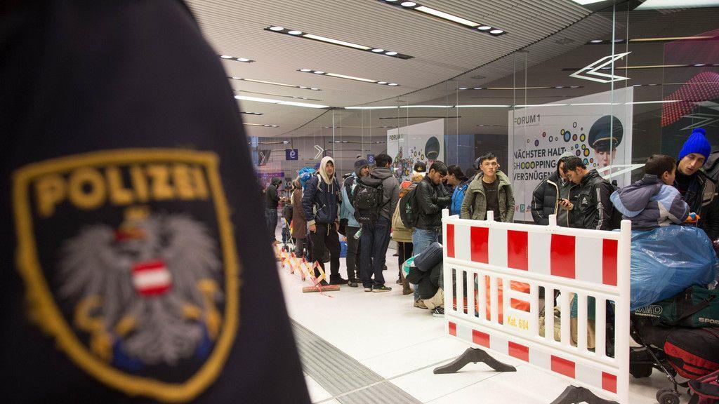 Flüchtlinge am Donnerstag am Salzburger Hauptbahnhof