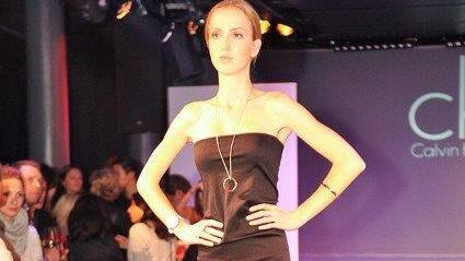 Elite Model Casting im Chaya Fuera