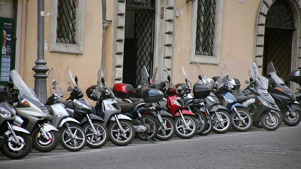 Die Mopedlenker wurden angezeigt.